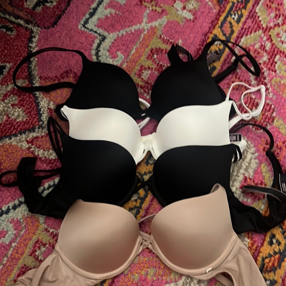 Four Victoria’s Secret Very Sexy Push up bras 32B black tan white